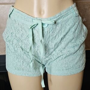 NWT. Mint Green Lace Shorts. Size L.